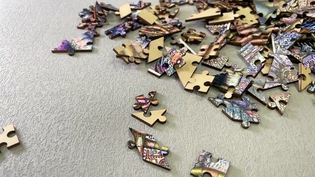 Gaze Wooden Jigsaw Puzzle - aimpuzzle